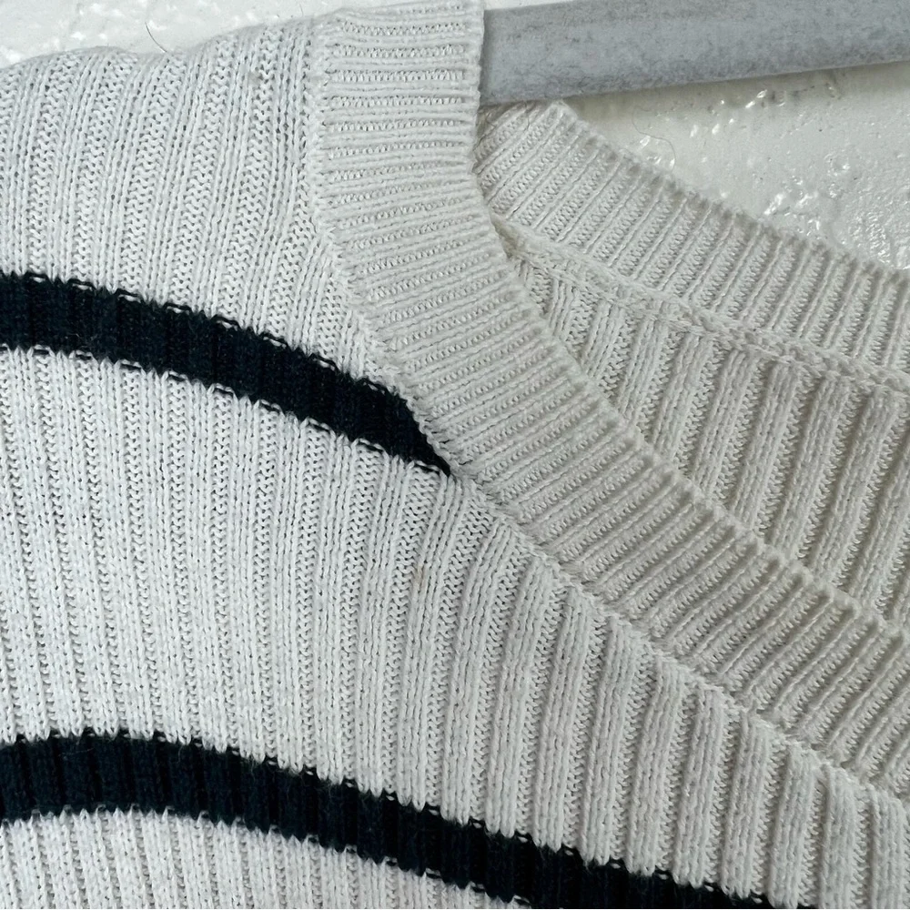 Chaser Ribbed Navy Cream Striped Tiered Ruffle Sleeve Sweater Cotton Size Medium